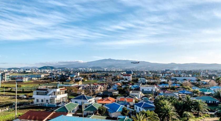 Odri Inn Jeju by Eksteriør bilde