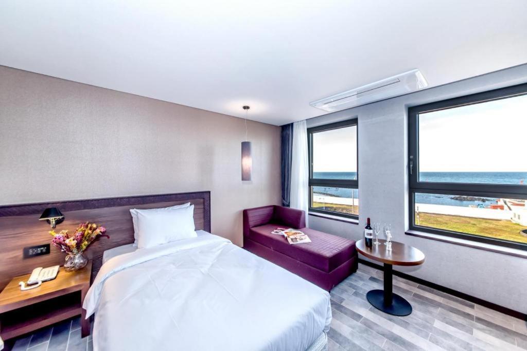 Odri Inn Jeju by Eksteriør bilde