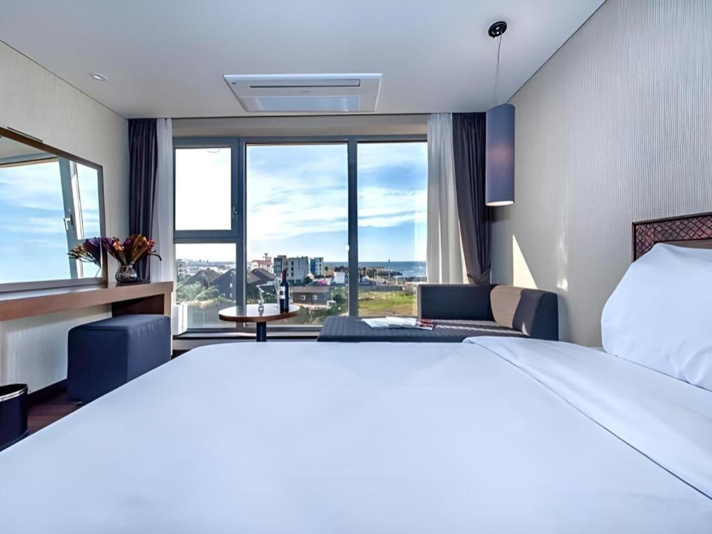 Odri Inn Jeju by Eksteriør bilde
