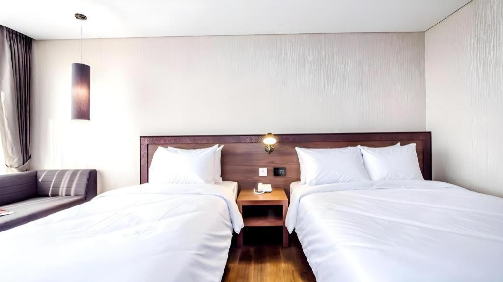 Odri Inn Jeju by Eksteriør bilde