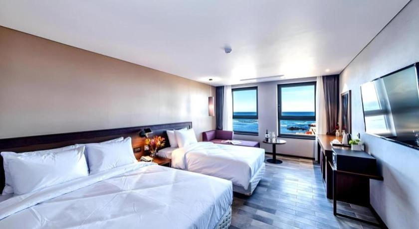 Odri Inn Jeju by Eksteriør bilde
