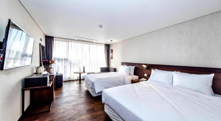 Odri Inn Jeju by Eksteriør bilde